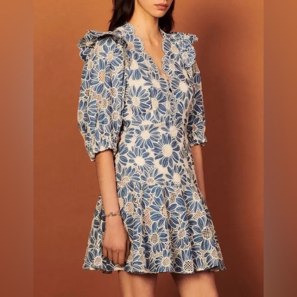 SANDRO Audrey Embroidered Dress Size FR 40 @ - Picture 1 of 16